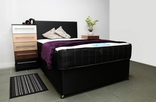 Brand new 4ft6 double - brand, divan